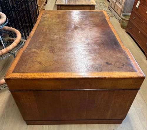 192030S WALNUT ART DECO STYLE 5FT PARTNER'S DESK BY MAPLE CO - ADDITIONAL PHOTO 12