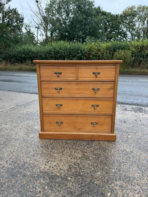 Circa 1900 Oak 2+3 Chest of Drawers with Original Brass Acorn Handles