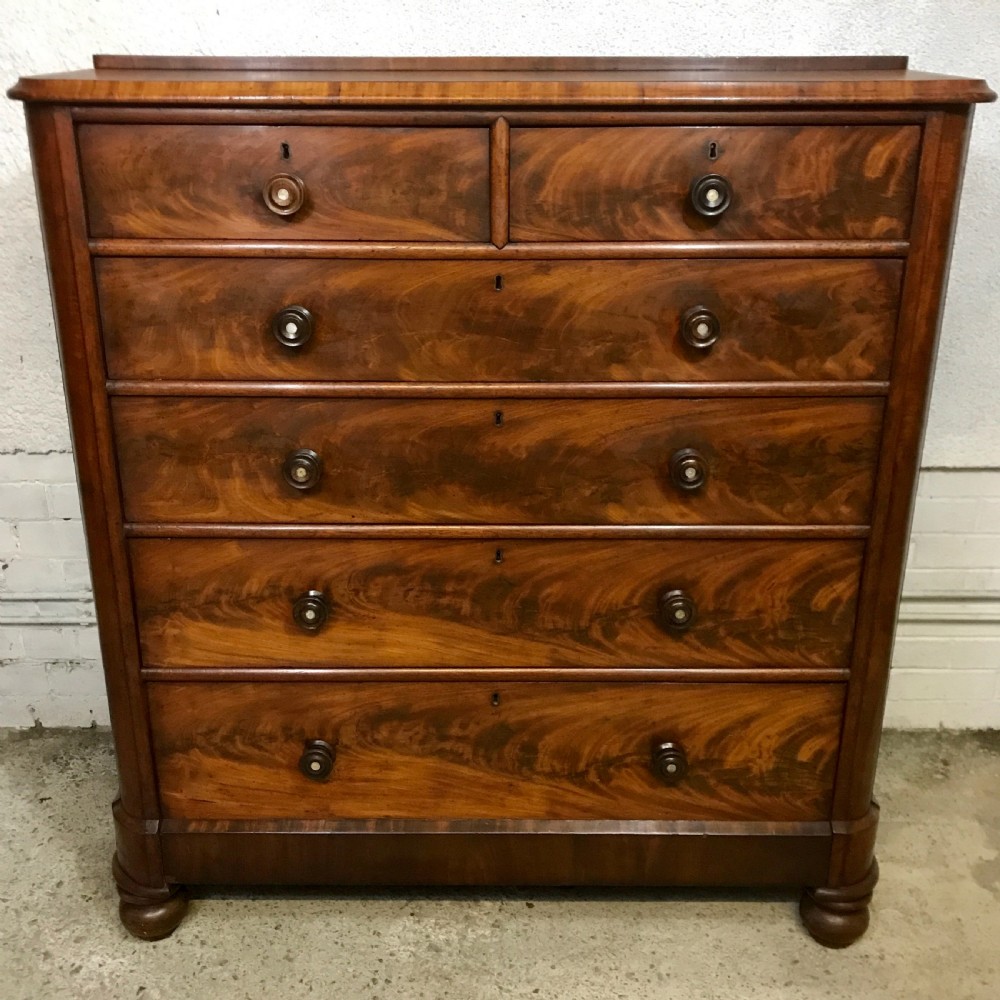Victorian Mahogany Chest of Drawers 