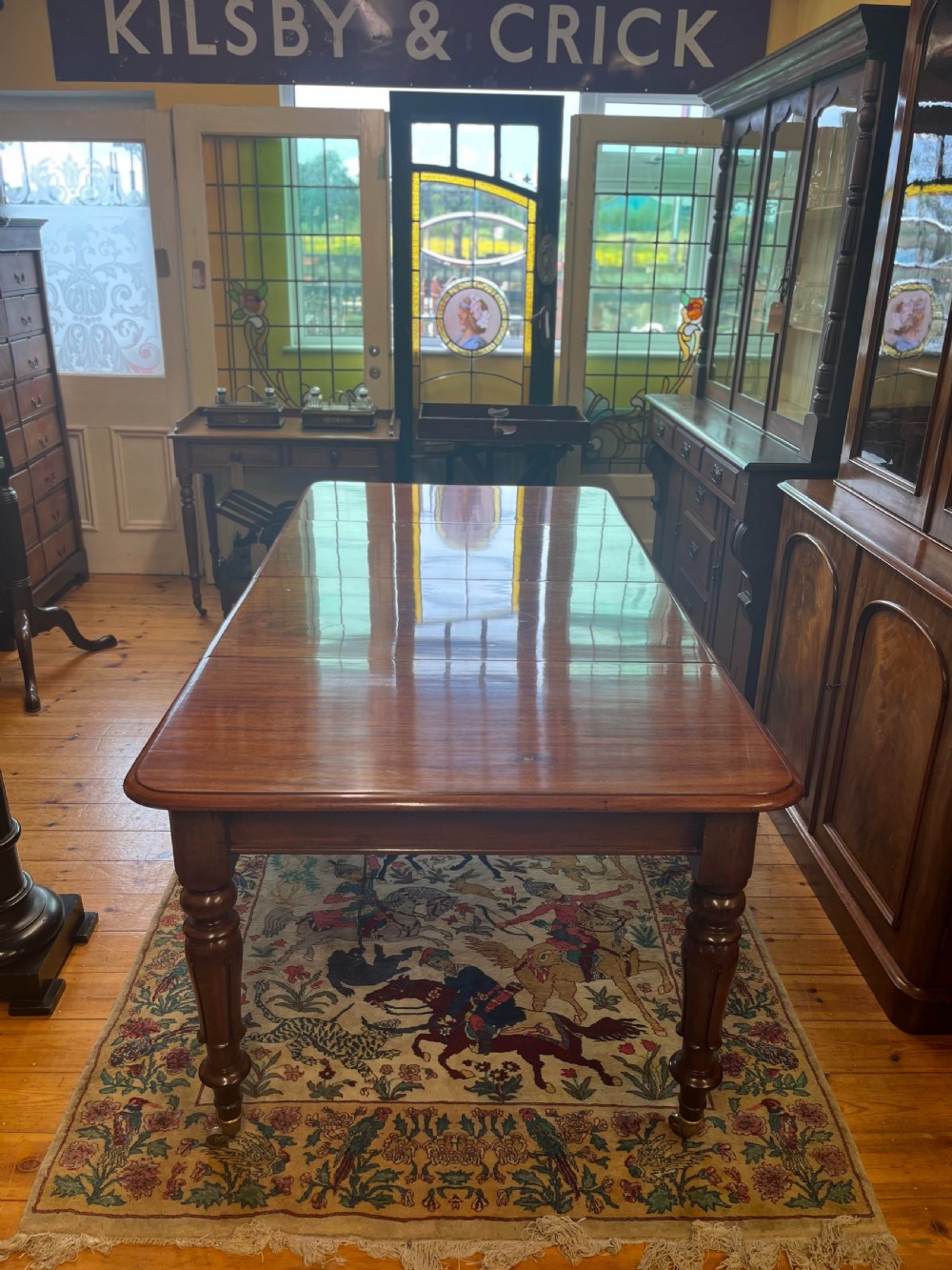 Victorian Mahogany Extending Dining Room Table