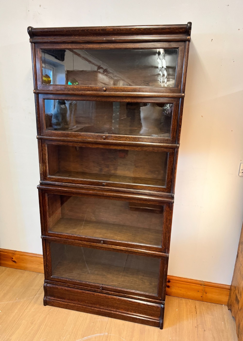Early 20th Century (1910-1920) Oak Globe Wernicke Sectional Bookcase