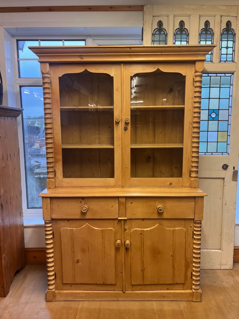 Victorian Stripped Pine Glazed Top Dresser
