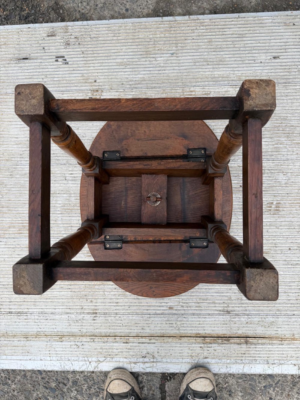 A small 1920s oak drop-leaf coffee table with turned legs and a warm brown finish. View IV
