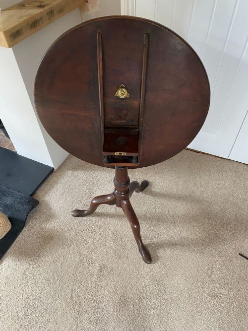 GEORGE III TILTTOP TABLE ON BIRDCAGE MECHANISM - ADDITIONAL PHOTO 3