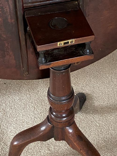 GEORGE III TILTTOP TABLE ON BIRDCAGE MECHANISM - ADDITIONAL PHOTO 6