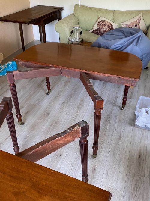 QUALITY REGENCY MAHOGANY EXTENDING DINING TABLE IN THE MANNER OF GILLOWS - ADDITIONAL PHOTO 1