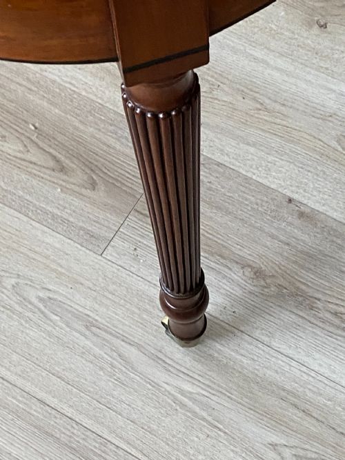QUALITY REGENCY MAHOGANY EXTENDING DINING TABLE IN THE MANNER OF GILLOWS - ADDITIONAL PHOTO 4