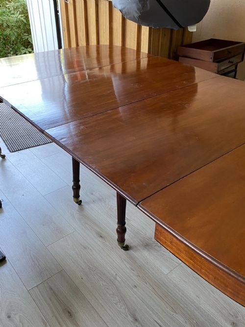 QUALITY REGENCY MAHOGANY EXTENDING DINING TABLE IN THE MANNER OF GILLOWS - ADDITIONAL PHOTO 5