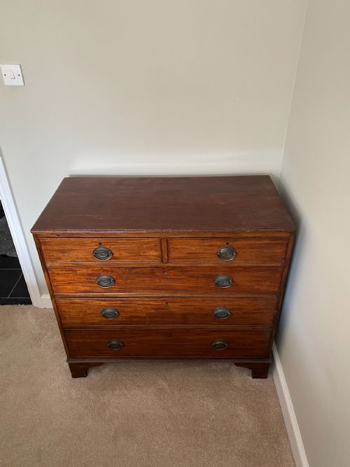 EARLY 19TH CENTURY MAHOGANY CHEST OF DRAWERS - ADDITIONAL PHOTO 2