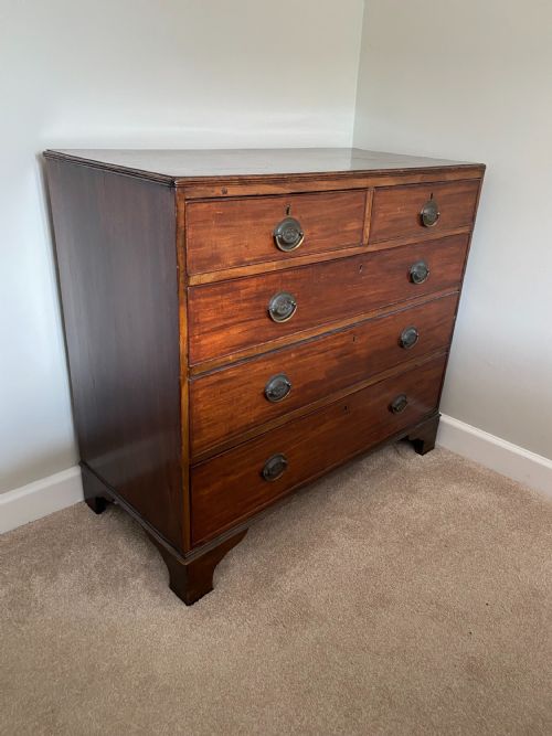 EARLY 19TH CENTURY MAHOGANY CHEST OF DRAWERS - ADDITIONAL PHOTO 1