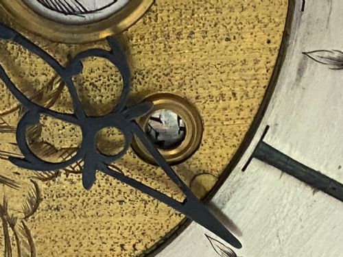 AN 18TH CENTURY OAK THIRTYHOUR MOON PHASE LONGCASE CLOCK BY RICHARD MIDGLEY - ADDITIONAL PHOTO 5