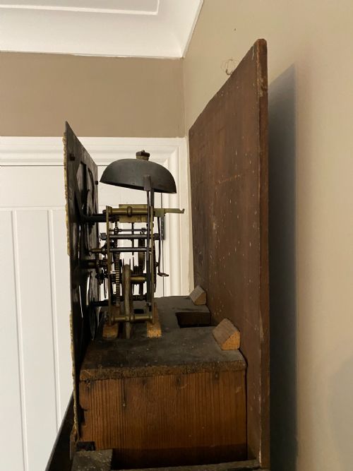 AN 18TH CENTURY OAK THIRTYHOUR MOON PHASE LONGCASE CLOCK BY RICHARD MIDGLEY - ADDITIONAL PHOTO 2