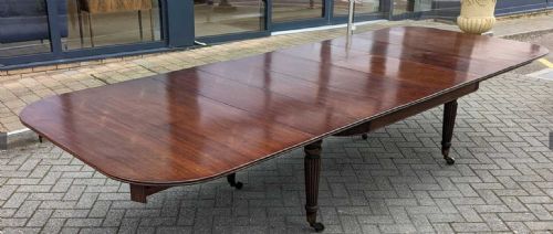 quality regency mahogany extending dining table in the manner of gillows - CATEGORY: ANTIQUE TABLES - DATED 1800