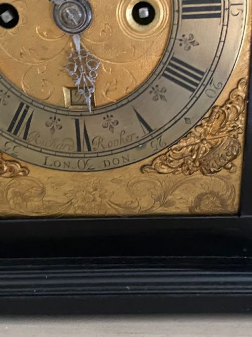 A VERY FINE EARLY 18TH C RICHARD ROOKER EBONISED DOUBLE FUSEE BRACKET CLOCK AND BRACKET - ADDITIONAL PHOTO 7