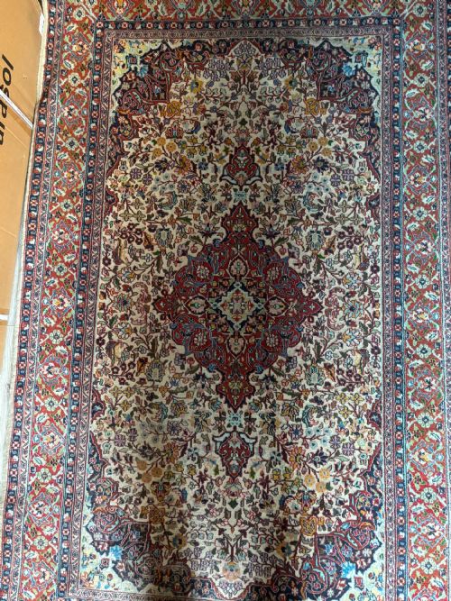 A PERSIAN KASHAN RUG PART SILK - ADDITIONAL PHOTO 3