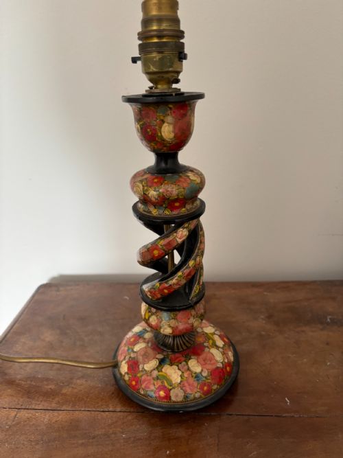 HAND PAINTED KASHMIRI TABLE LAMP - ADDITIONAL PHOTO 1