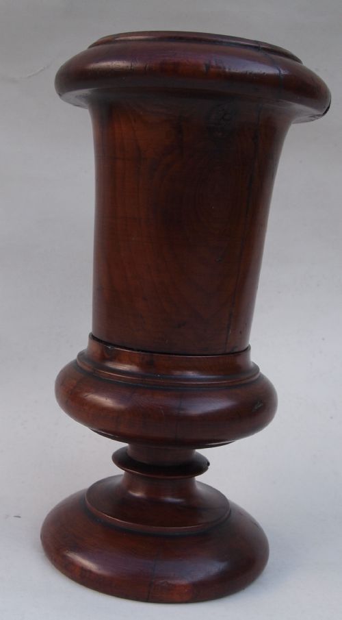 YEW WOOD SPILL VASE CIRCA 1800 - ADDITIONAL PHOTO 1