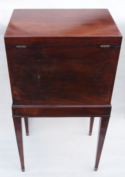GEORGE III MAHOGANY WINE CELLARETTE - ADDITIONAL PHOTO 4