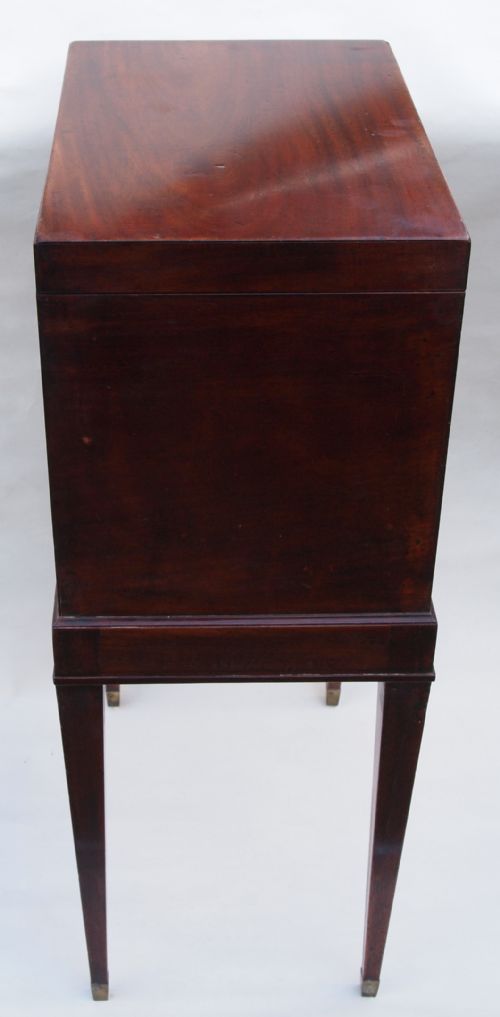 GEORGE III MAHOGANY WINE CELLARETTE - ADDITIONAL PHOTO 5