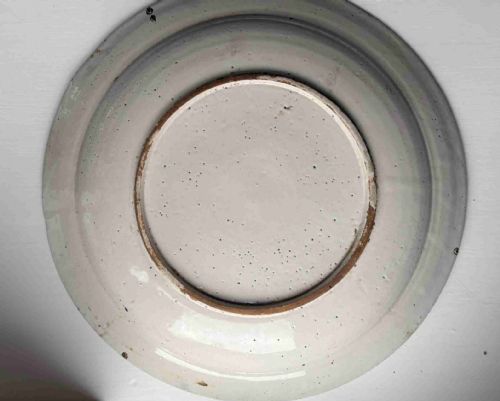 18TH ENGLISH POLYCHROME DELFT CHARGER - ADDITIONAL PHOTO 1