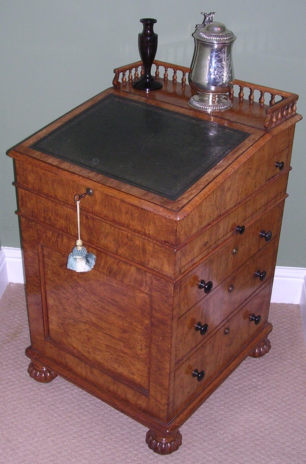 Gillows Burr Oak Davenport 1849