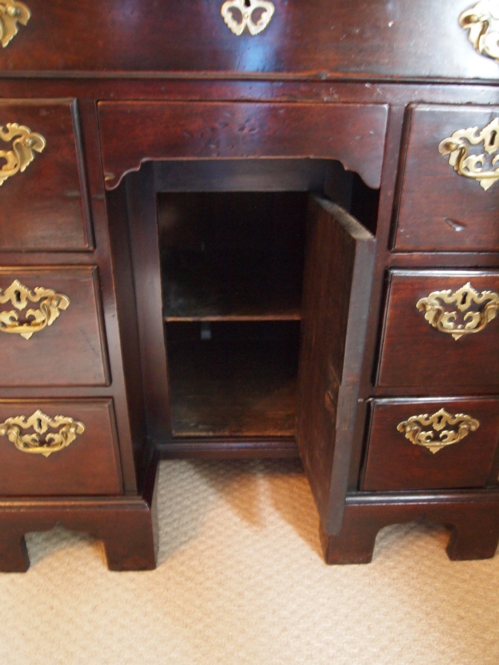 George II Mahogany Kneehole Desk 1740 View VII