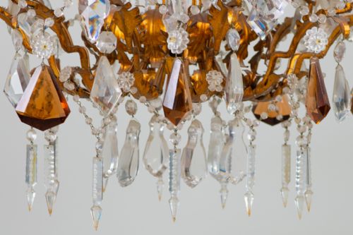 LARGE FRENCH GILT METAL AND GLASS DROP CHANDELIER - ADDITIONAL PHOTO 15