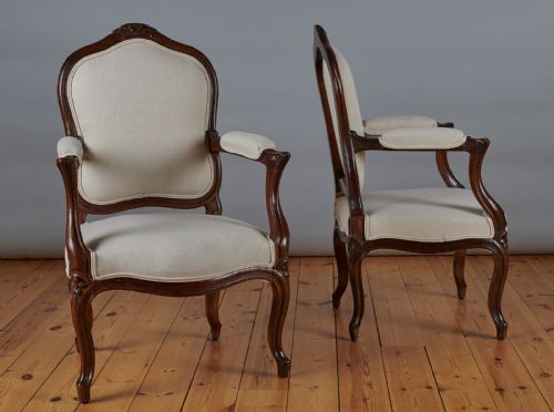 PAIR OF FRENCH LOUIS XV STYLE WALNUT ARMCHAIRS - ADDITIONAL PHOTO 2