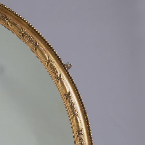 19TH CENTURY ENGLISH VICTORIAN GILT OVAL OVERMANTLE MIRROR - ADDITIONAL PHOTO 4
