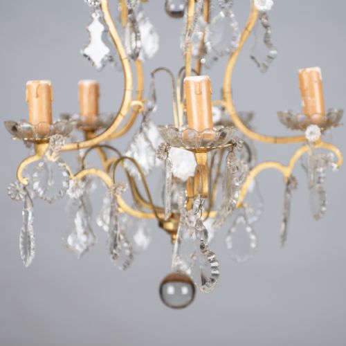 A LOVELY FRENCH GLASS AND BRASS FIVE ARM CHANDELIER - ADDITIONAL PHOTO 3