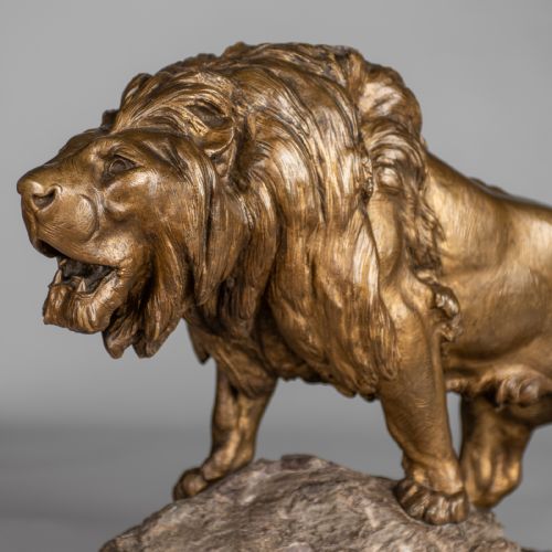 A STUNNING LARGE FRENCH BRONZE SCULPTURE OF A ROARING LION SIGNED BY LE COURTIER SET ON A MARBLE BASE - ADDITIONAL PHOTO 1