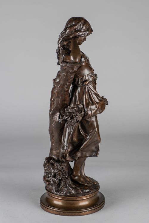 LARGE 19TH CENTURY FRENCH BRONZE SCULPTURE OF A FEMALE SIGNED AGAUDEZ - ADDITIONAL PHOTO 2
