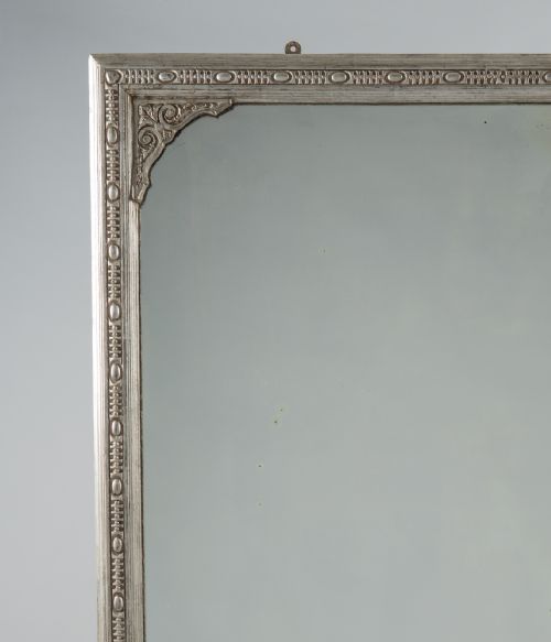 LARGE 19TH CENTURY VICTORIAN ENGLISH SILVERED OVERMANTLE MIRROR - ADDITIONAL PHOTO 1