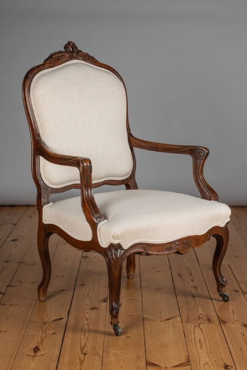 PAIR OF LARGE 19TH CENTURY FRENCH LOUIS XV STYLE CARVED WALNUT ARMCHAIRS - ADDITIONAL PHOTO 1