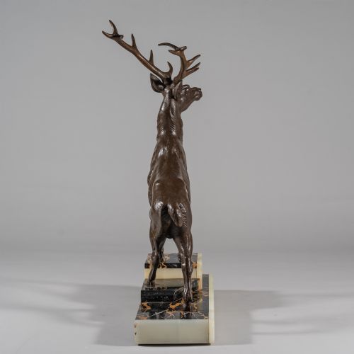 LARGE FRENCH ART DECO SCULPTURE OF A SPELTER STAG SET ON A MARBLE AND ONYX BASE - ADDITIONAL PHOTO 9