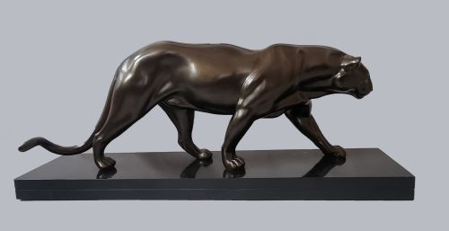 LARGE FRENCH ART DECO SCULPTURE OF A SPELTER PANTHER SET ON A BLACK MARBLE BASE - ADDITIONAL PHOTO 7