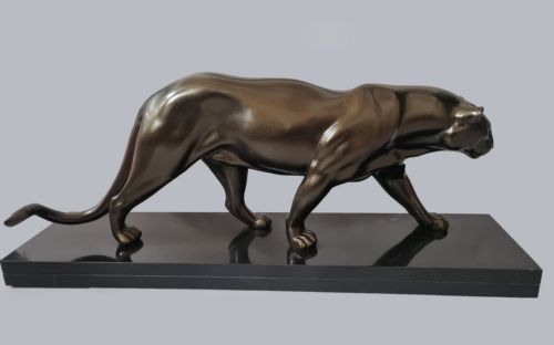 LARGE FRENCH ART DECO SCULPTURE OF A SPELTER PANTHER SET ON A BLACK MARBLE BASE - ADDITIONAL PHOTO 8