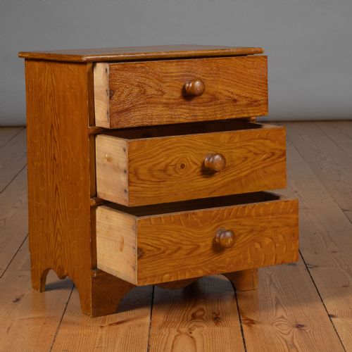 SMALL 19TH CENTURY ENGLISH SIMULATED PAINTED WOOD CHEST OF DRAWERS - ADDITIONAL PHOTO 2