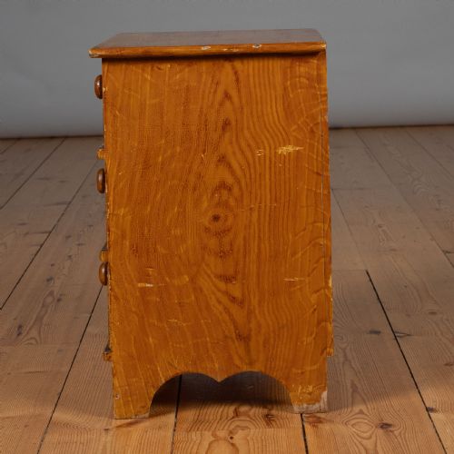 SMALL 19TH CENTURY ENGLISH SIMULATED PAINTED WOOD CHEST OF DRAWERS - ADDITIONAL PHOTO 5