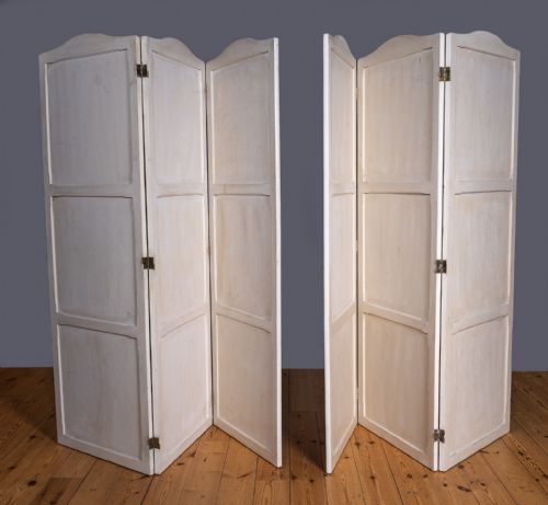 PAIR OF LARGE SWEDISH PAINTED SCREENS - ADDITIONAL PHOTO 3