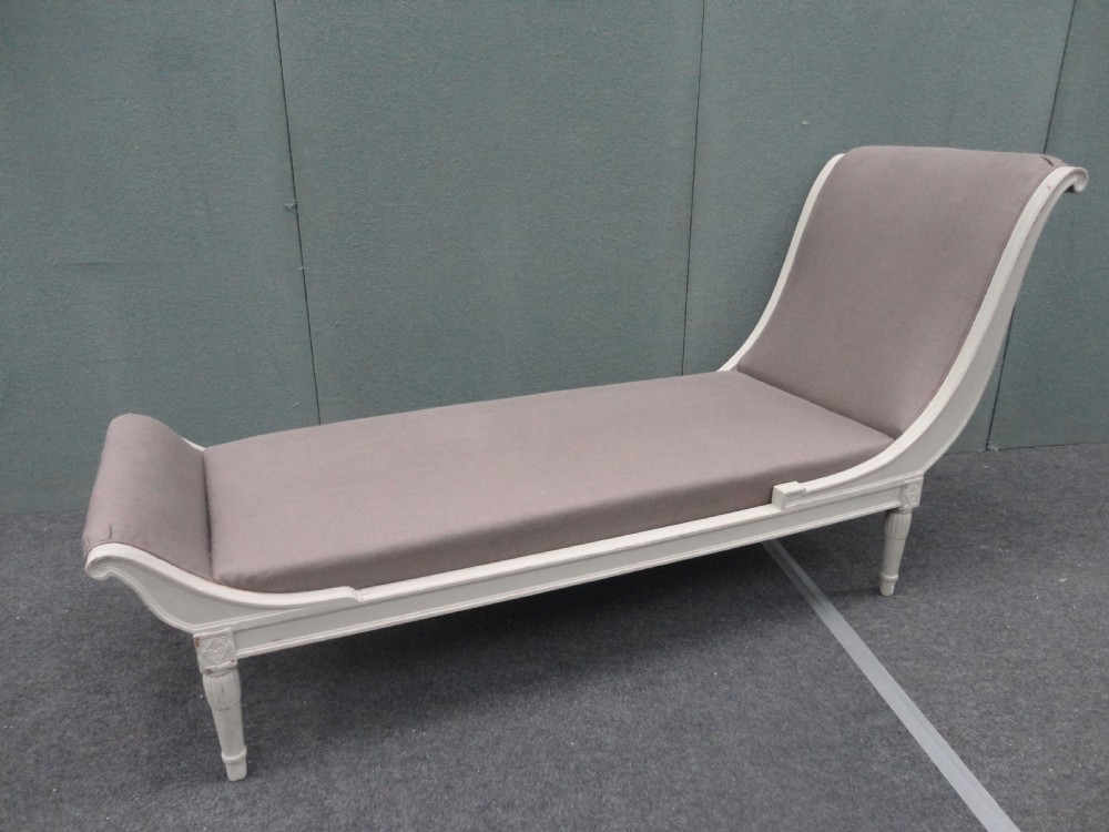 French Painted Chaise Longue