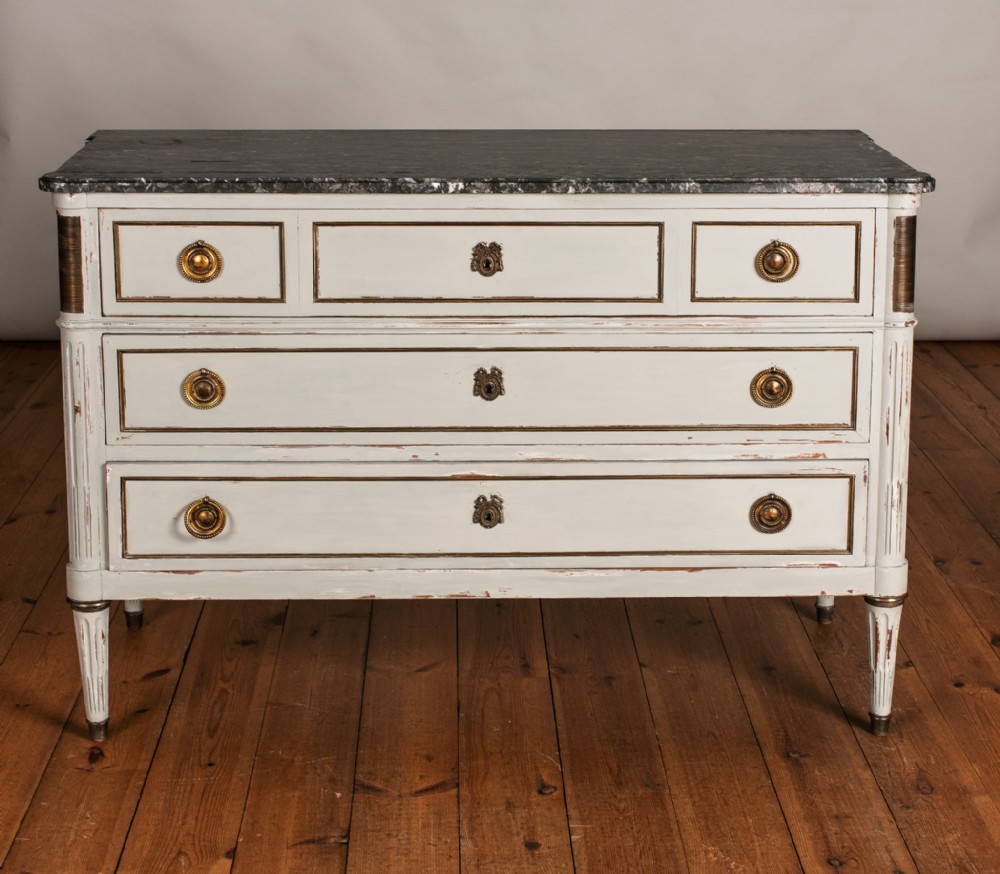 Lovely 19th Century Swedish Painted Chest Of Drawers With A stepped Marble Top.