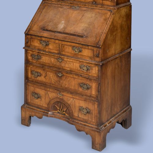 WALNUT BUREAU CABINET IN THE EARLY GEORGIAN MANNER - ADDITIONAL PHOTO 2