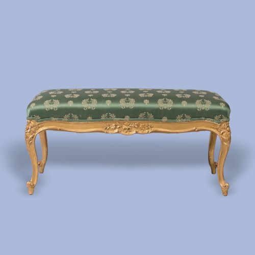 A FINE PAIR OF GILTWOOD FOOTSTOOLS IN THE LOUIS XV MANNER - ADDITIONAL PHOTO 2