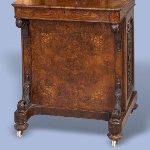 A GOOD DAVENPORT FROM THE MID NINETEENTH CENTURY - ADDITIONAL PHOTO 4