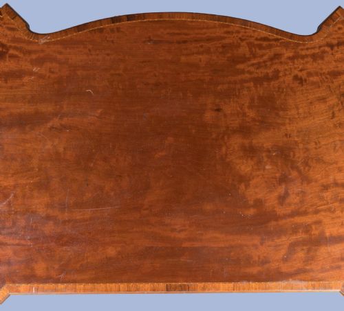 A MAHOGANY SERPENTINE FRONTED DESK - ADDITIONAL PHOTO 5