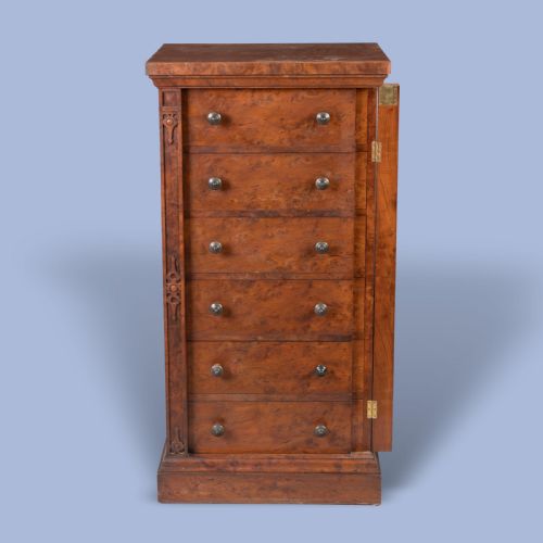 A HIGHLY FIGURED WELLINGTON CHEST BY GILLOWS OF LANCASTER - ADDITIONAL PHOTO 4