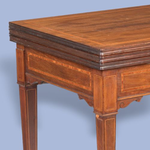 A GAMES TABLE ATTRIBUTED TO MAPLES OF LONDON - ADDITIONAL PHOTO 1