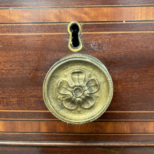A FINE BOWFRONTED MAHOGANY TALLBOY - ADDITIONAL PHOTO 4