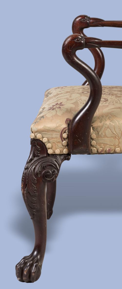 A GEORGE II STYLE ARMCHAIR - ADDITIONAL PHOTO 5